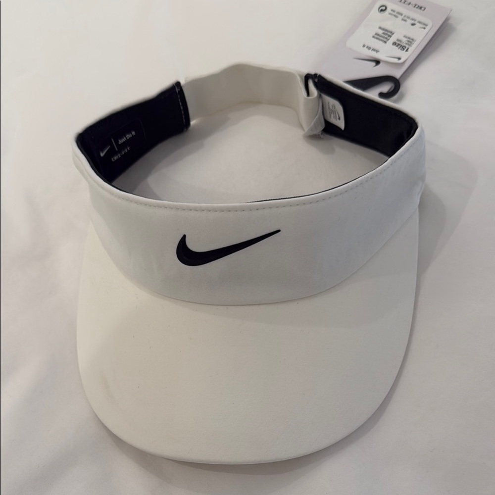 NWT Nike Classic White Sports Visor